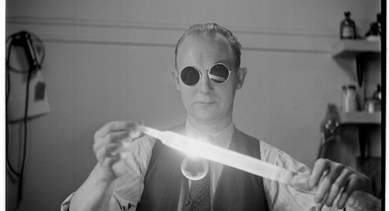 Stanley Kubrick photograph, Columbia University, 1948