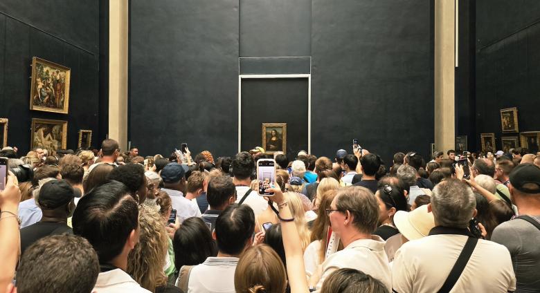 Crowds in front of the Mona Lisa in the Louvre in Paris