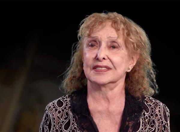 Carolee Schneemann speaking in the film Marcel Duchamp: art of the possible