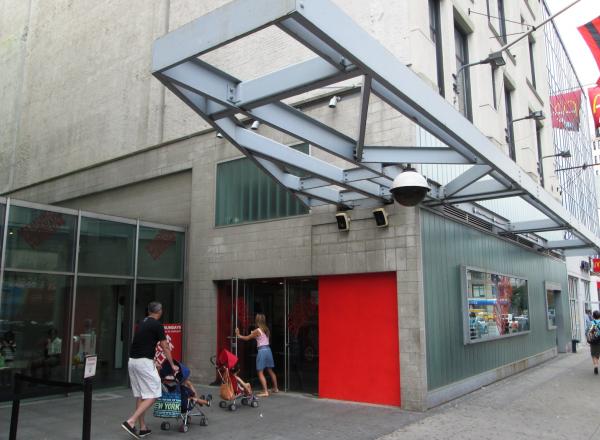 Entrance to The Studio Museum in Harlem’s old building. 